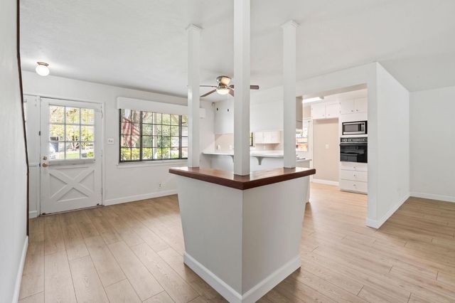 2517 El Vita Way, Carmichael, CA 95608