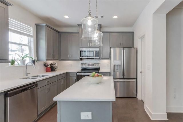39 Auburn Valley Way, Auburn, GA 30011