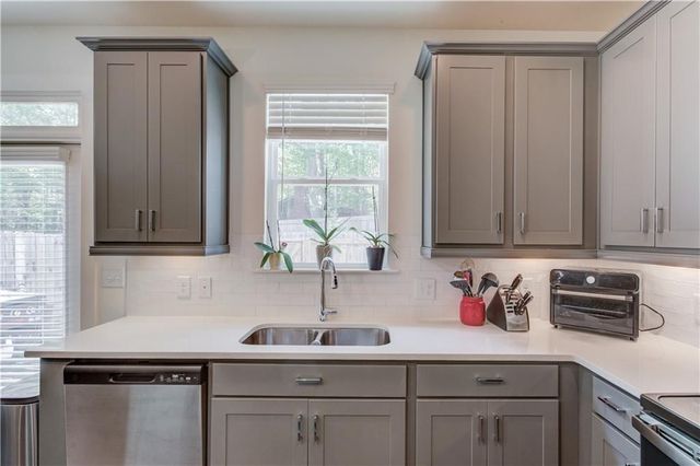 39 Auburn Valley Way, Auburn, GA 30011
