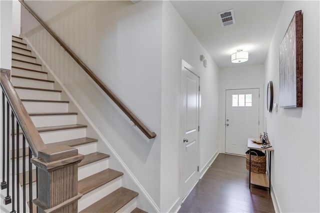 39 Auburn Valley Way, Auburn, GA 30011