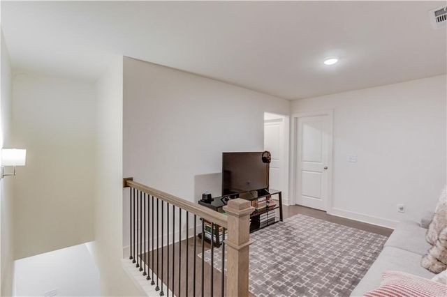 39 Auburn Valley Way, Auburn, GA 30011