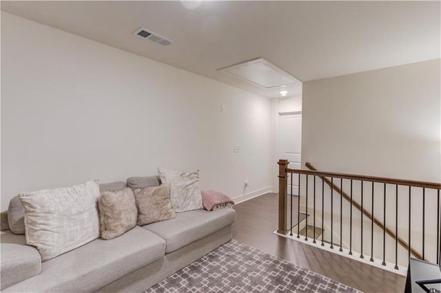 39 Auburn Valley Way, Auburn, GA 30011
