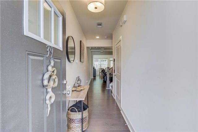 39 Auburn Valley Way, Auburn, GA 30011