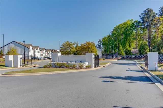 39 Auburn Valley Way, Auburn, GA 30011