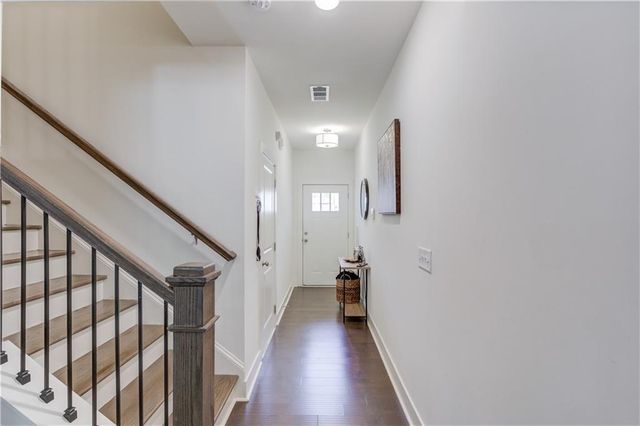 39 Auburn Valley Way, Auburn, GA 30011