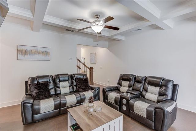39 Auburn Valley Way, Auburn, GA 30011