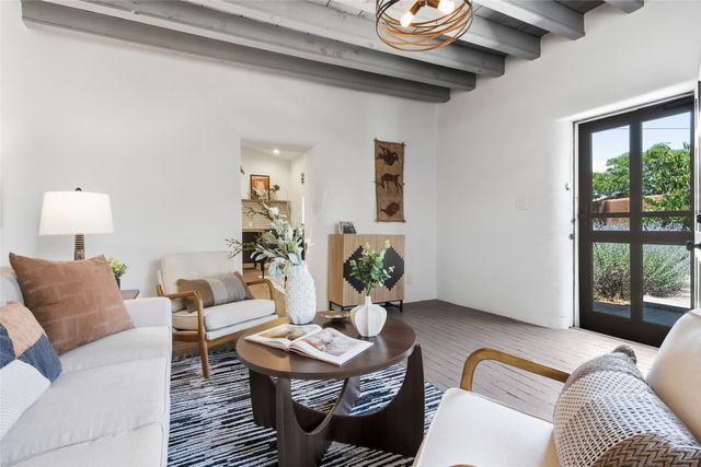 814 Dunlap Street, Santa Fe, NM 87501