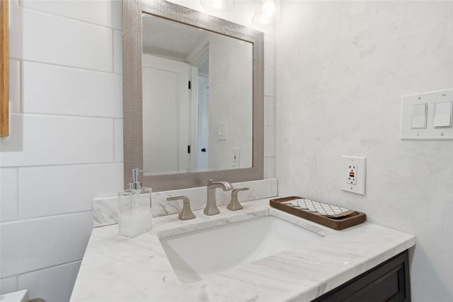 814 Dunlap Street, Santa Fe, NM 87501