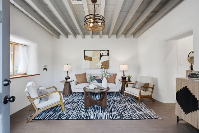 814 Dunlap Street, Santa Fe, NM 87501
