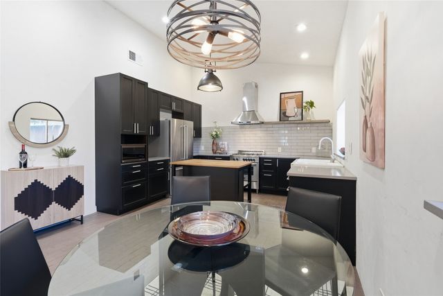 814 Dunlap Street, Santa Fe, NM 87501