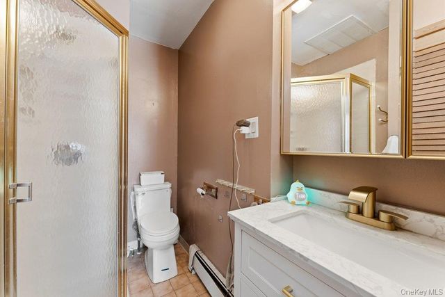 100 Spruce Street, West Hempstead, NY 11552