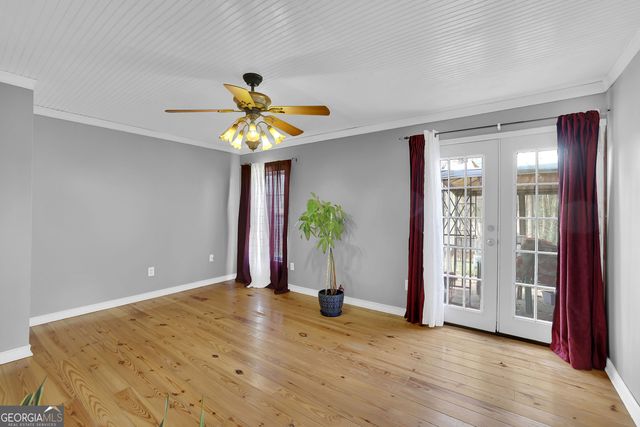 5073 Farm Valley Drive NE, Woodstock, GA 30188