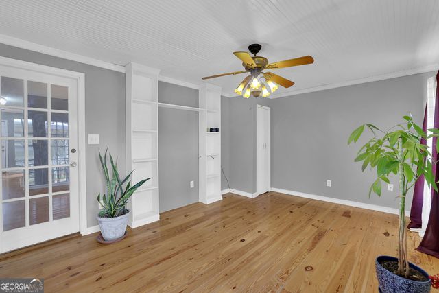 5073 Farm Valley Drive NE, Woodstock, GA 30188