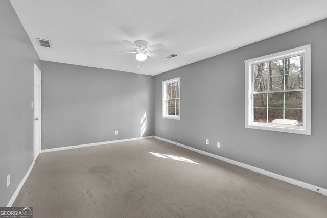 5073 Farm Valley Drive NE, Woodstock, GA 30188