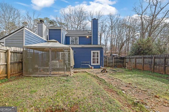 5073 Farm Valley Drive NE, Woodstock, GA 30188