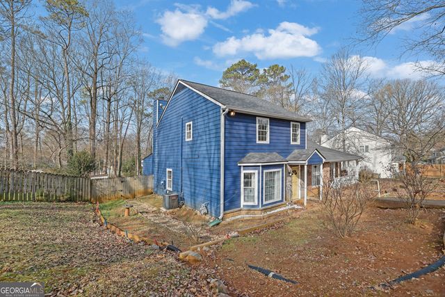 5073 Farm Valley Drive NE, Woodstock, GA 30188