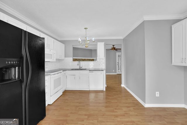 5073 Farm Valley Drive NE, Woodstock, GA 30188