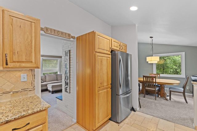 609 Downing DRIVE, Waukesha, WI 53186