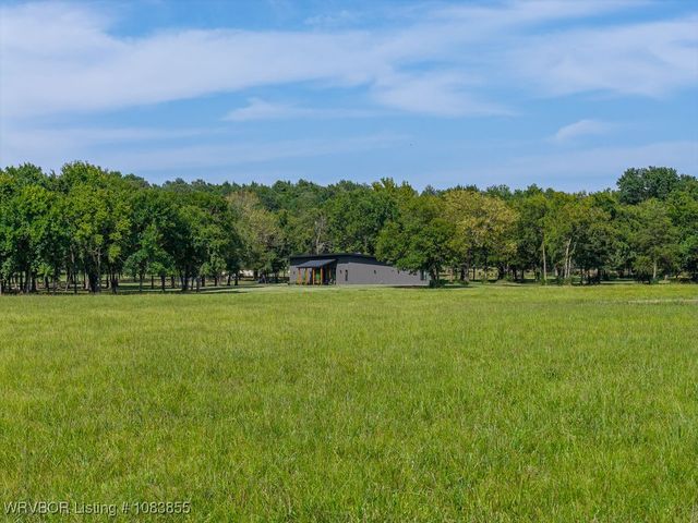 11010 Highway 217, Charleston, AR 72933