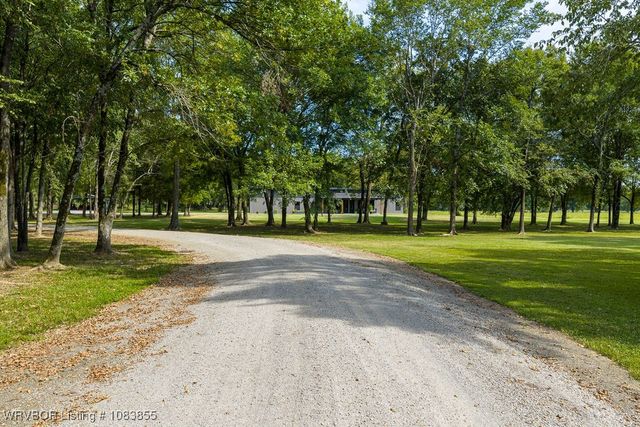 11010 Highway 217, Charleston, AR 72933