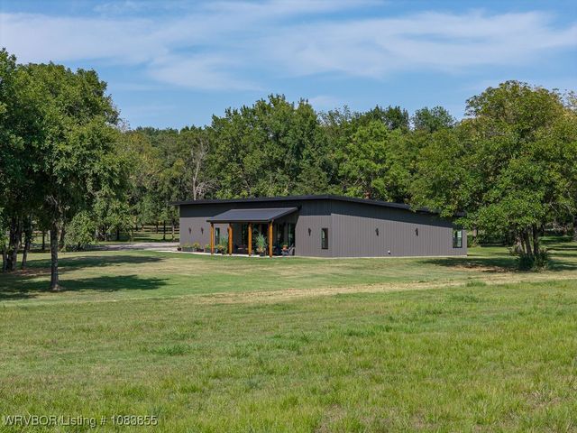 11010 Highway 217, Charleston, AR 72933