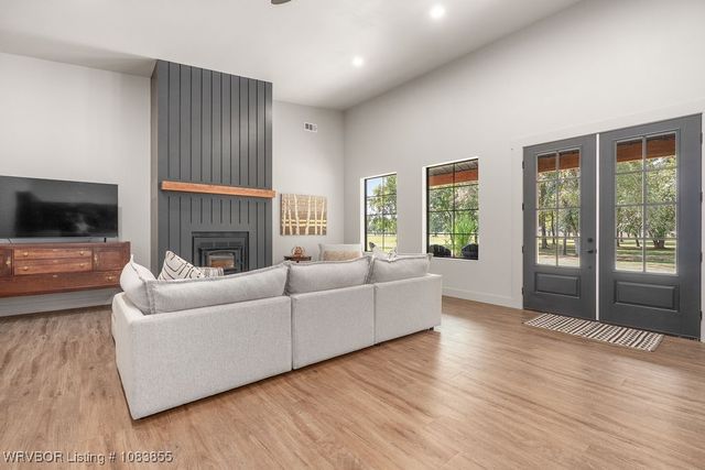 11010 Highway 217, Charleston, AR 72933