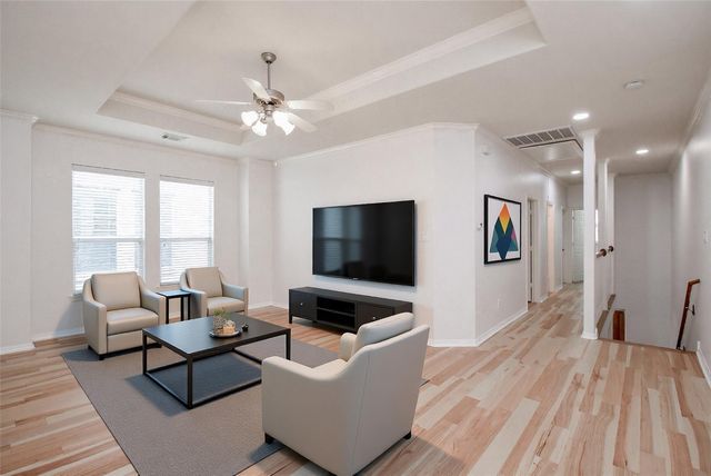 155 White Drive, Bellaire, TX 77401
