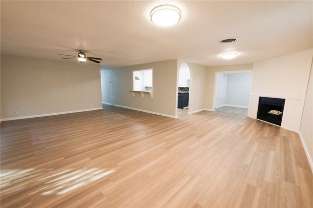 110 Kane Street, Siloam Springs, AR 72761