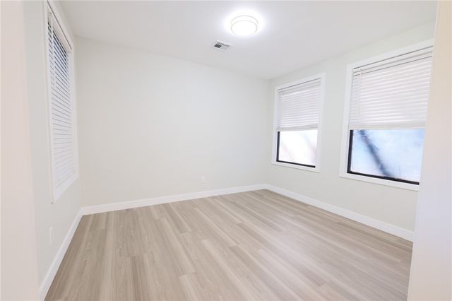 110 Kane Street, Siloam Springs, AR 72761