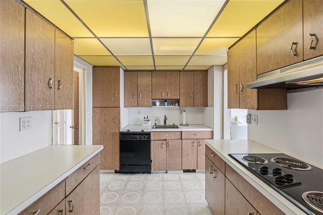 9102 W Bay Harbor Dr 10C, Bay Harbor Islands, FL 33154