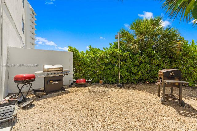 9102 W Bay Harbor Dr 10C, Bay Harbor Islands, FL 33154