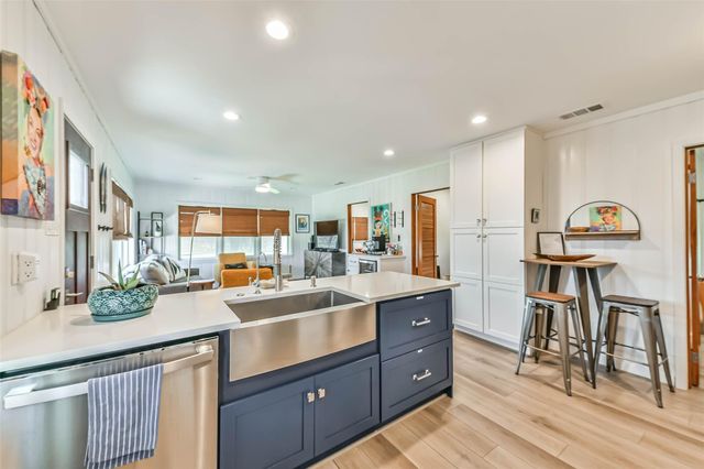 311 Oyster Street, Surfside Beach, TX 77541