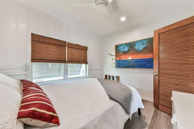 311 Oyster Street, Surfside Beach, TX 77541