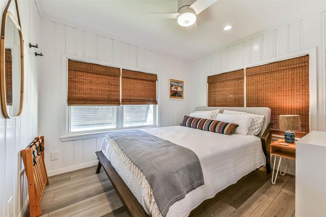 311 Oyster Street, Surfside Beach, TX 77541