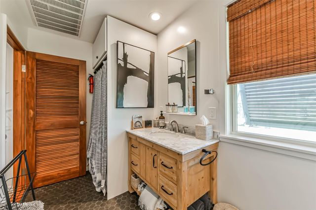 311 Oyster Street, Surfside Beach, TX 77541