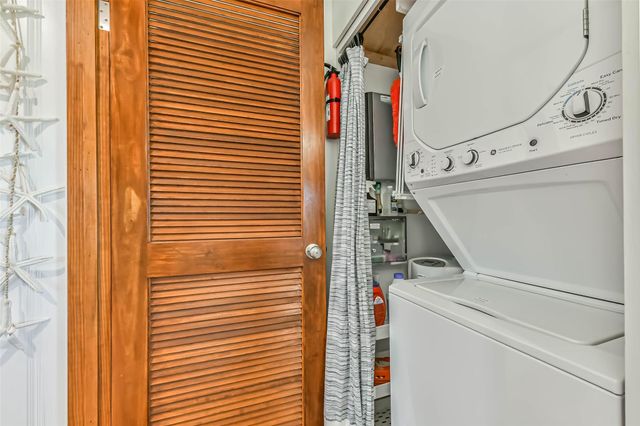 311 Oyster Street, Surfside Beach, TX 77541