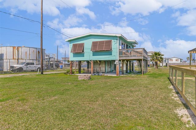 311 Oyster Street, Surfside Beach, TX 77541