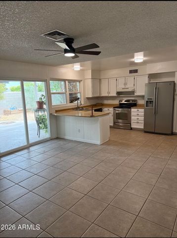 4627 S HANNA Drive, Tempe, AZ 85282
