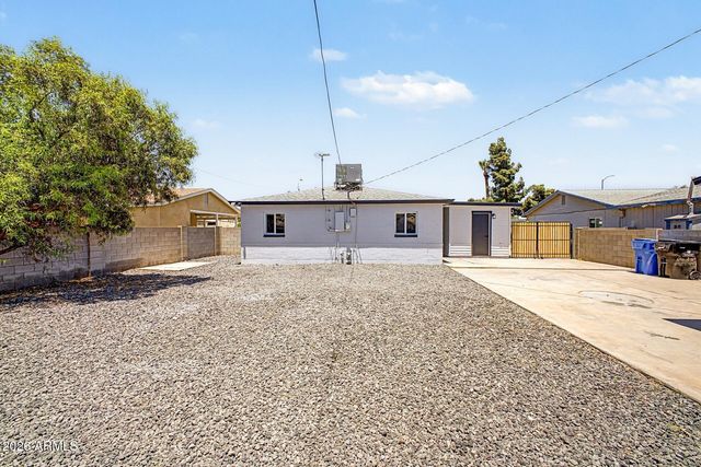 2415 W MARYLAND Avenue, Phoenix, AZ 85015