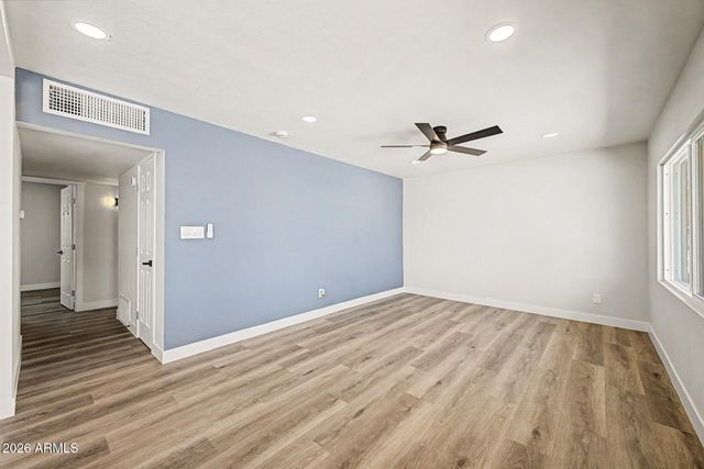 2415 W MARYLAND Avenue, Phoenix, AZ 85015