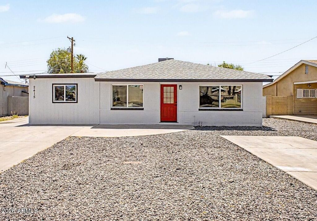 2415 W MARYLAND Avenue, Phoenix, AZ 85015