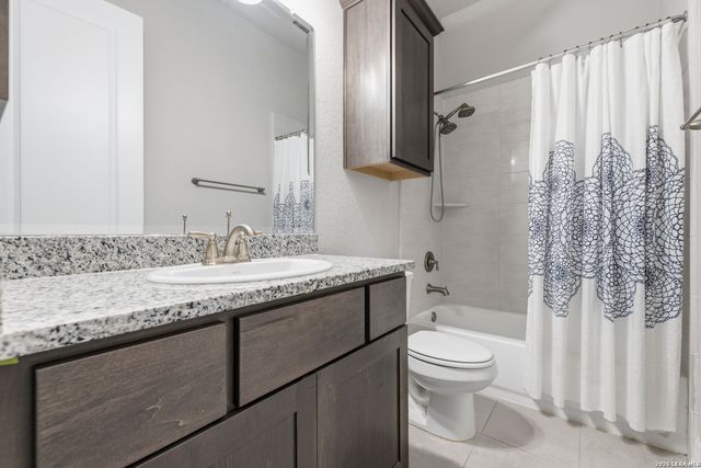 2206 Black Dog, San Antonio, TX 78260