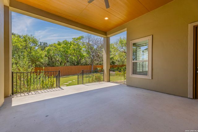 2206 Black Dog, San Antonio, TX 78260