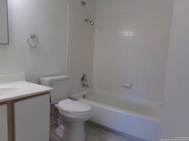 2422 Buffalo Pass, San Antonio, TX 78245