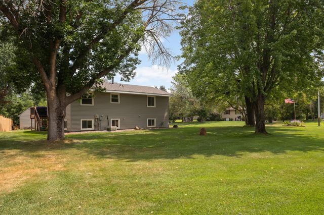 12420 Pineview Trail, Dayton, MN 55327