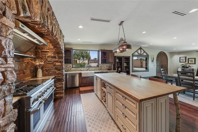 728 North Kiel Street, Henderson, NV 89015