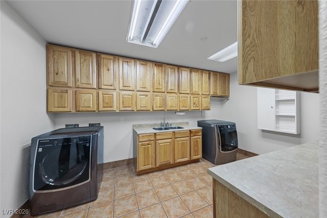 728 North Kiel Street, Henderson, NV 89015