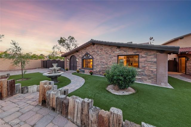 728 North Kiel Street, Henderson, NV 89015