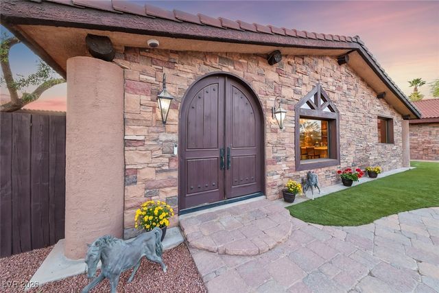 728 North Kiel Street, Henderson, NV 89015