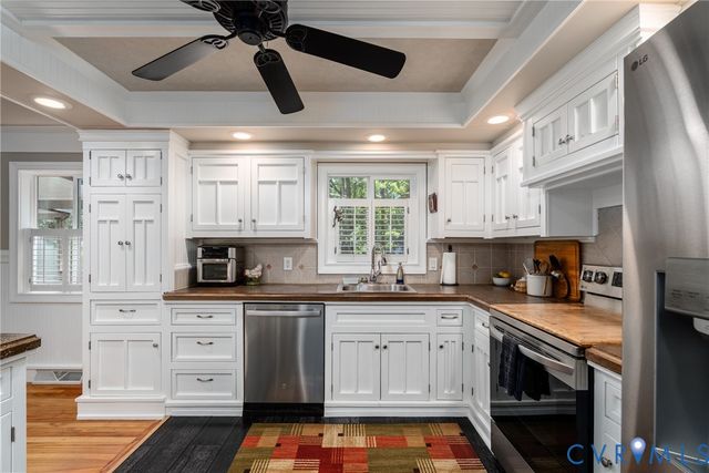 809 Farnwood Dr, Henrico, VA 23229